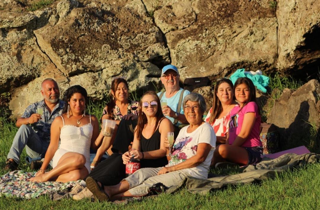 Cabana Ideal Familia 6 A 12 Personas! Hanga Roa Exteriör bild