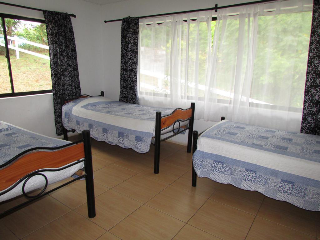 Cabana Ideal Familia 6 A 12 Personas! Hanga Roa Exteriör bild